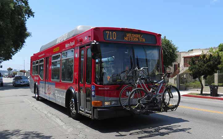 LA Metro Rapid NABI 40-LFW 7586